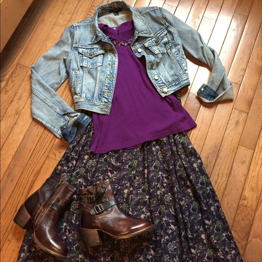 Absolutely Beautiful  Maxi Skirt.